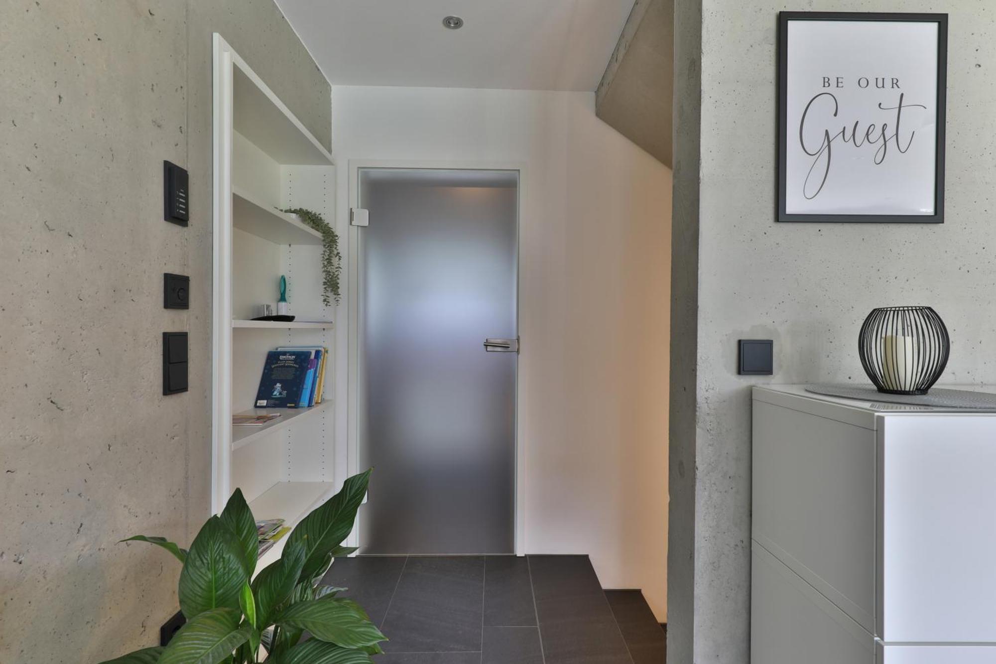 Modernes Studio-Apartment Герстхофен Экстерьер фото