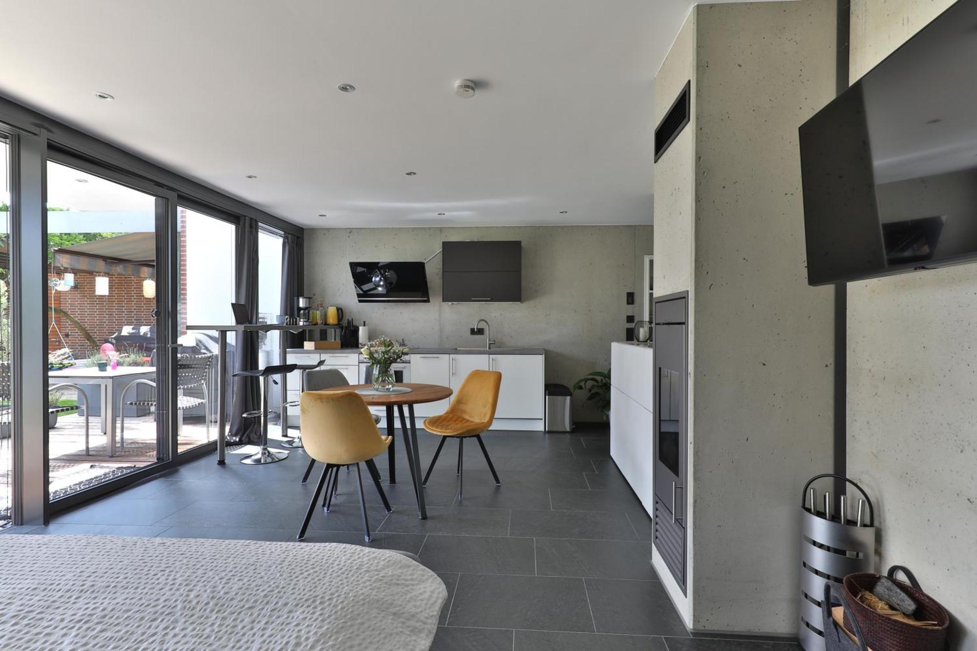 Modernes Studio-Apartment Герстхофен Экстерьер фото